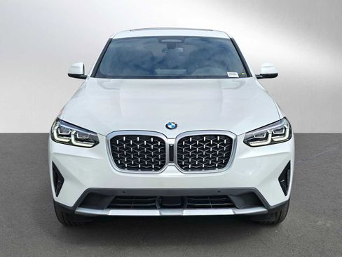 Used 2025 BMW X4 xDrive30i w/ Premium Package AWD/4WD image 9