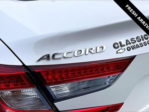 Used 2020 Honda Accord Touring image 23
