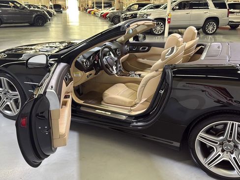 Used 2013 Mercedes-Benz SL 63 AMG image 17