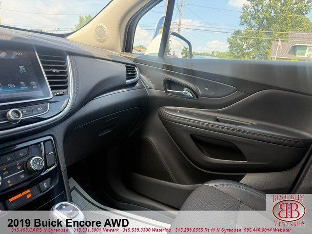 Used 2019 Buick Encore Preferred AWD/4WD image 17