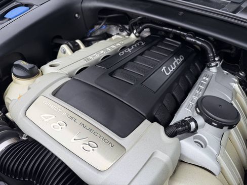 Used 2008 Porsche Cayenne Turbo AWD/4WD image 34