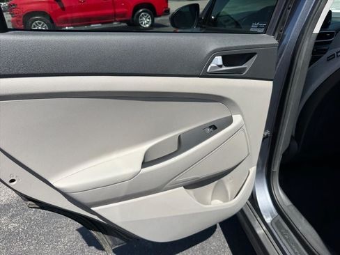 Used 2021 Hyundai Tucson Value AWD/4WD image 16