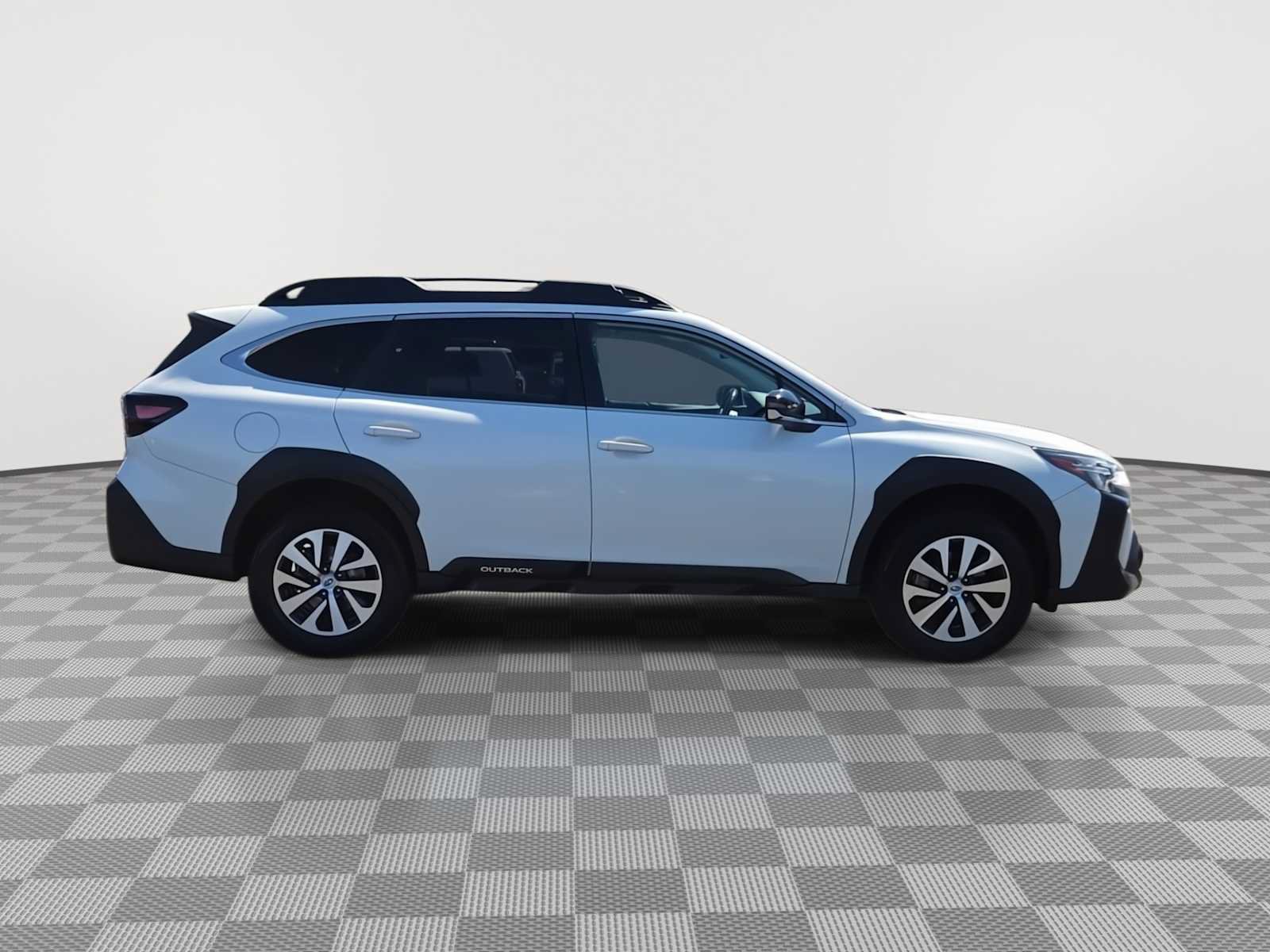 Used 2023 Subaru Outback Premium AWD/4WD image 9