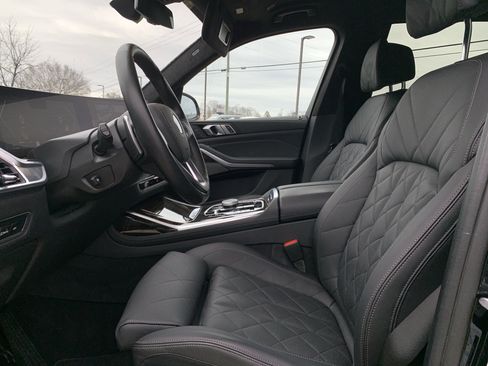 Used 2025 BMW X7 xDrive40i image 16