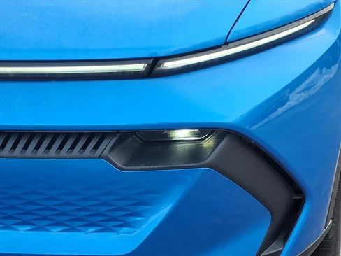 New 2026 Chevrolet Equinox EV LT image 8