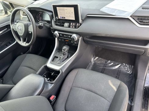 Used 2025 Toyota RAV4 XLE image 29