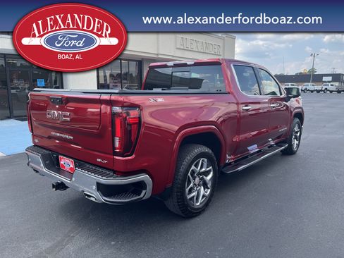 Used 2024 GMC Sierra 1500 SLT w/ SLT Premium Plus Package AWD/4WD image 4