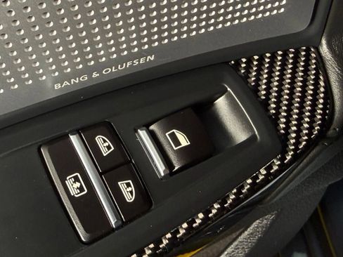 Used 2017 BMW M6 Gran Coupe RWD image 11