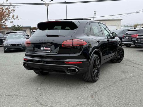 Used 2018 Porsche Cayenne Platinum Edition image 10