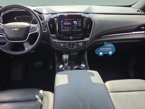 Used 2023 Chevrolet Traverse LT FWD image 12