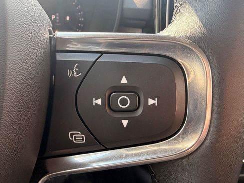 Used 2023 Volvo XC40 B5 Plus w/ Protection Package Premier AWD/4WD image 29