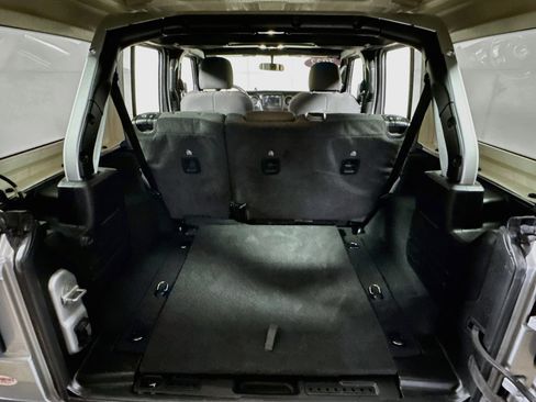Used 2022 Jeep Wrangler Unlimited Sport AWD/4WD image 22