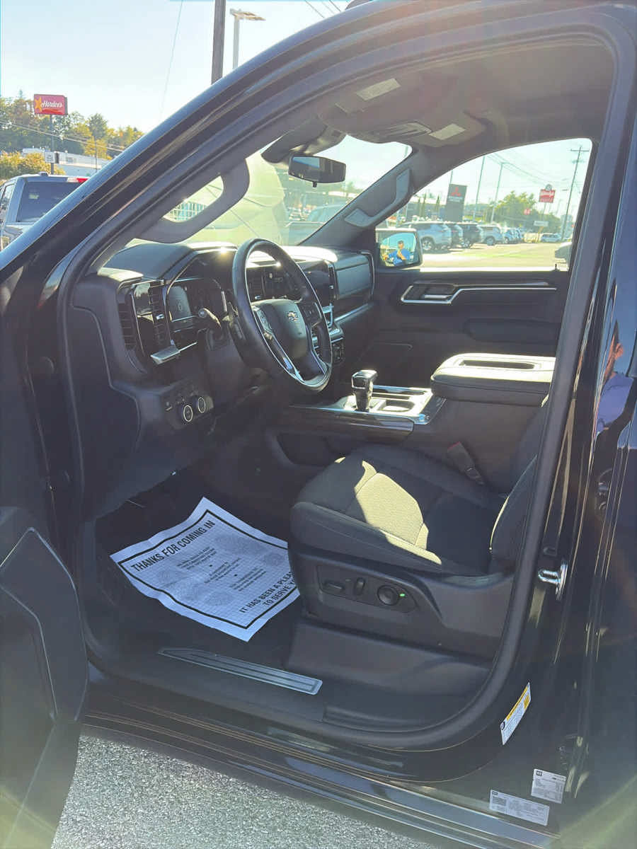 Used 2022 Chevrolet Silverado 1500 RST AWD/4WD image 20