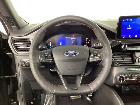 Used 2023 Ford Escape ST-Line AWD/4WD image 17
