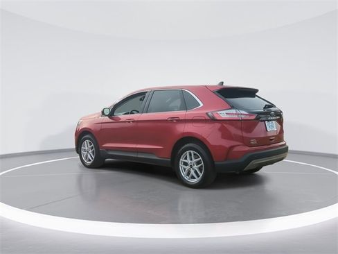 Used 2023 Ford Edge SEL w/ Convenience Package image 6