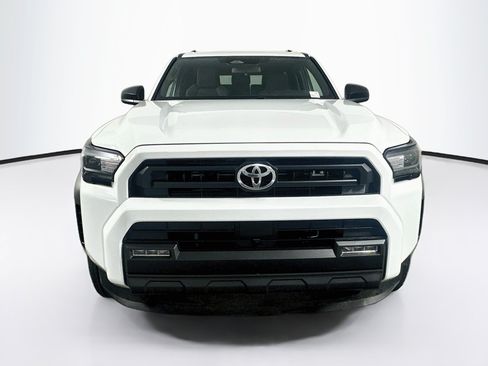Used 2025 Toyota 4Runner SR5 AWD/4WD image 2