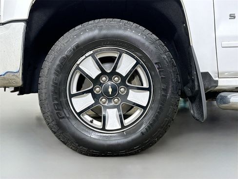 Used 2017 Chevrolet Silverado 1500 LT w/ All Star Edition image 34