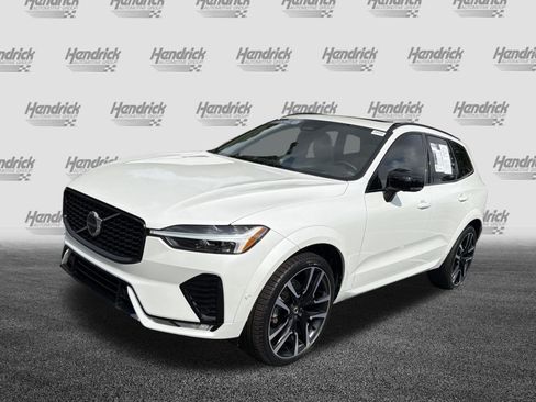 Certified 2024 Volvo XC60 B5 Ultimate w/ Protection Package Premier AWD/4WD image 5