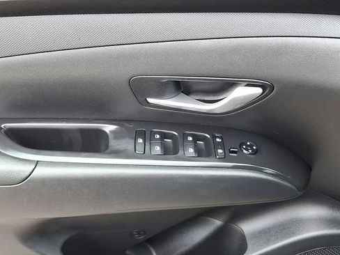 Used 2022 Hyundai Tucson SEL AWD/4WD image 2