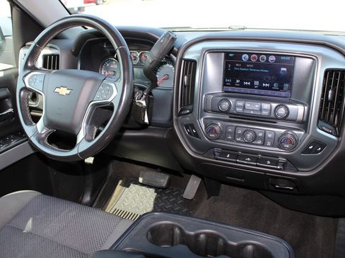 Used 2018 Chevrolet Silverado 1500 LT w/ All Star Edition AWD/4WD image 9