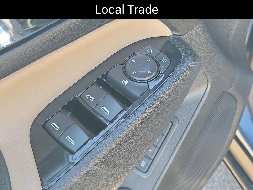 Used 2024 Chevrolet Equinox Premier FWD image 11