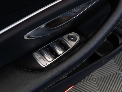 Used 2022 Mercedes-Benz E 350 Sedan image 15