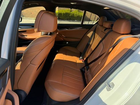 Used 2019 BMW 530i xDrive w/ Convenience Package AWD/4WD image 9