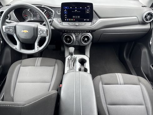 Used 2025 Chevrolet Blazer LT FWD image 27