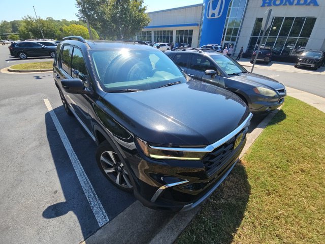 Used 2024 Honda Pilot Touring image 8