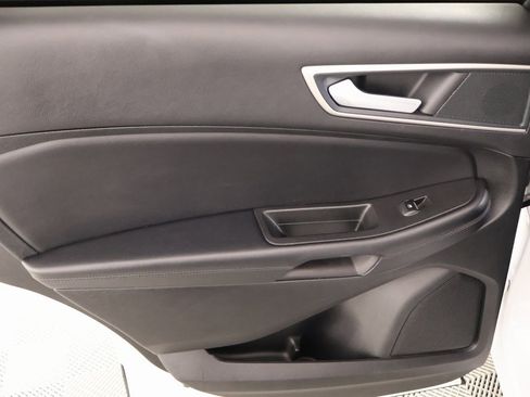 Used 2024 Ford Edge SEL image 16