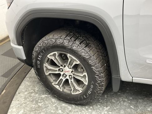 Certified 2024 GMC Sierra 1500 Pro w/ Graphite Edition AWD/4WD image 32