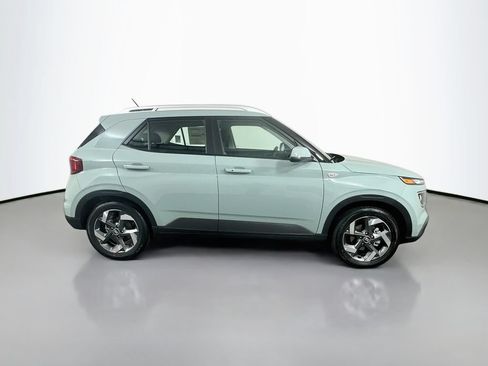 New 2026 Hyundai Venue SEL FWD image 4