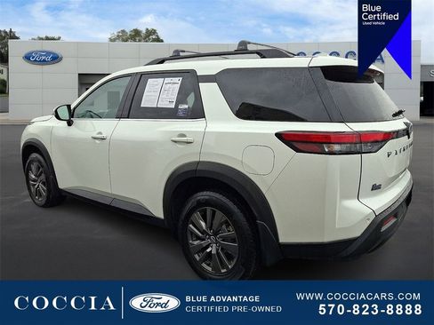 Used 2022 Nissan Pathfinder SV w/ Cargo Package image 6