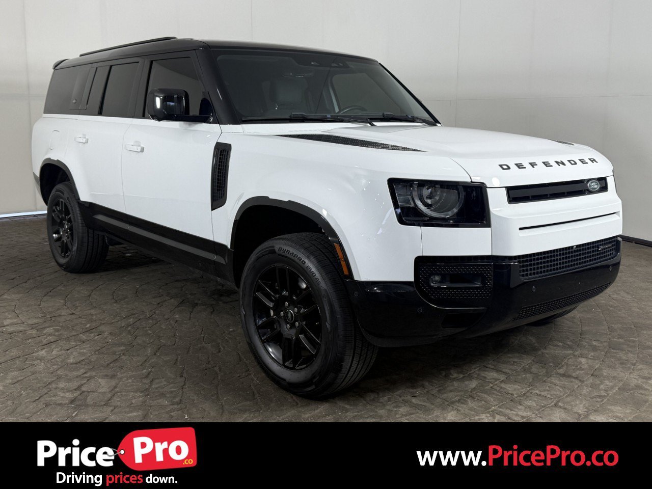 Used 2023 Land Rover Defender 130 X-Dynamic SE AWD/4WD image 1