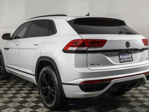 Used 2023 Volkswagen Atlas Cross Sport SEL R-Line image 14