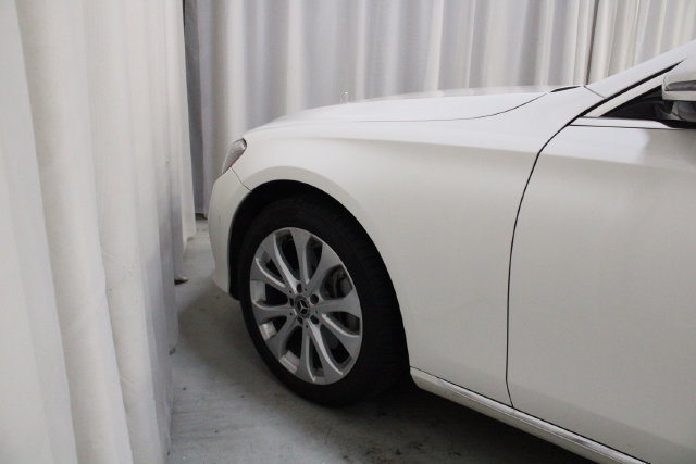Used 2018 Mercedes-Benz E 300 image 29