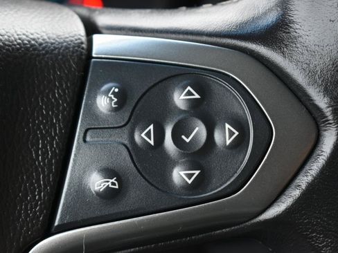 Used 2019 Chevrolet Suburban LT AWD/4WD image 16