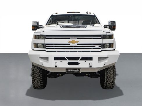 Used 2019 Chevrolet Silverado 3500 LTZ w/ Duramax Plus Package image 3