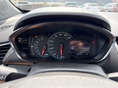 Used 2019 Chevrolet Trax LT AWD/4WD image 17
