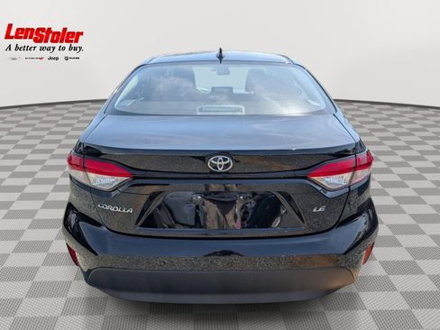 Used 2025 Toyota Corolla LE image 4