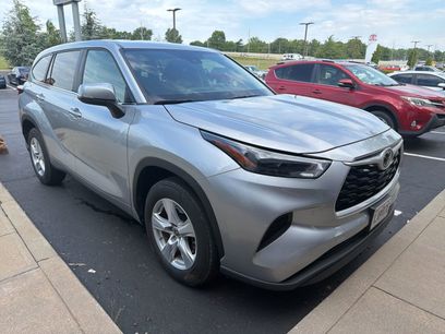 Used 2023 Toyota Highlander L