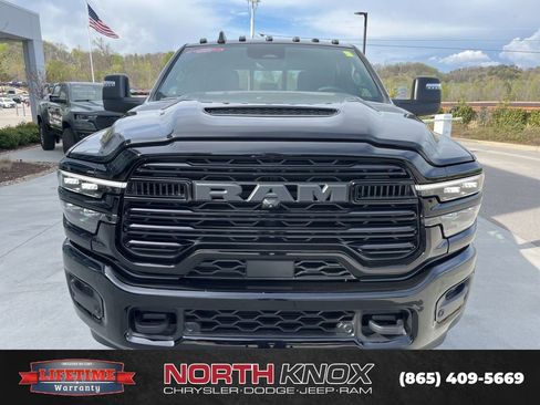 New 2026 RAM 2500 Laramie AWD/4WD image 32