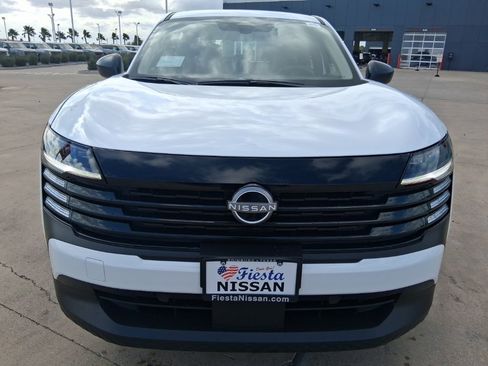 New 2026 Nissan Kicks S image 2