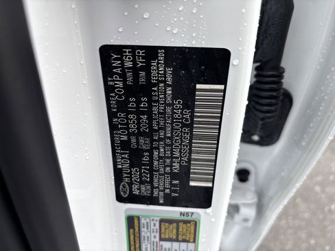 Used 2025 Hyundai Elantra Sport FWD image 10