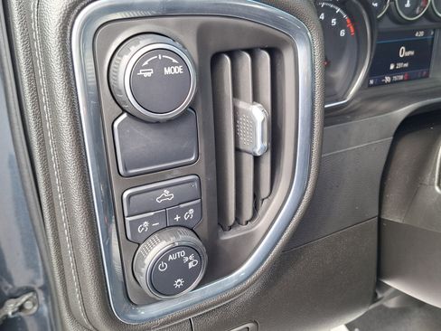 Used 2021 Chevrolet Silverado 1500 LT w/ Bed Protection Package image 10