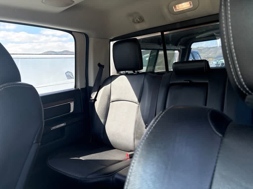 Used 2017 RAM 1500 Laramie AWD/4WD image 4