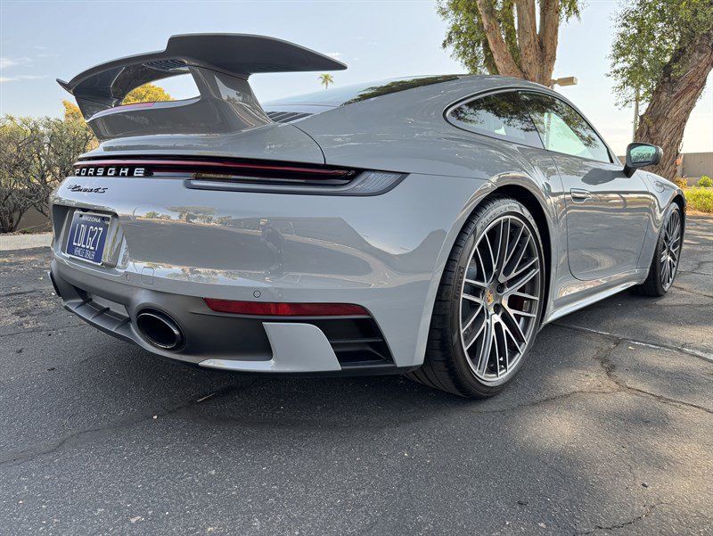 Used 2024 Porsche 911 Carrera 4S w/ Premium Package AWD/4WD image 25