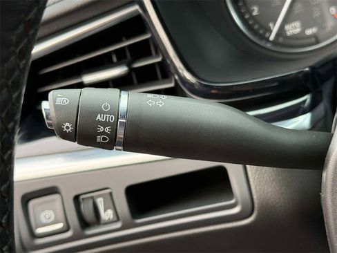 Used 2023 Cadillac XT6 Sport image 31