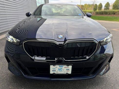 Used 2024 BMW 530i xDrive w/ M Sport Package image 7