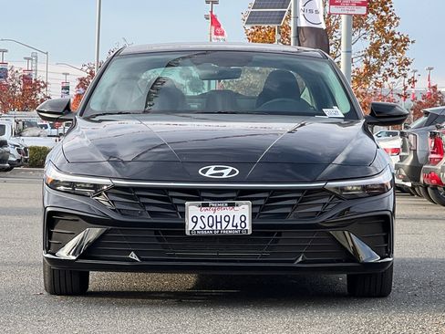 Used 2024 Hyundai Elantra SEL image 9